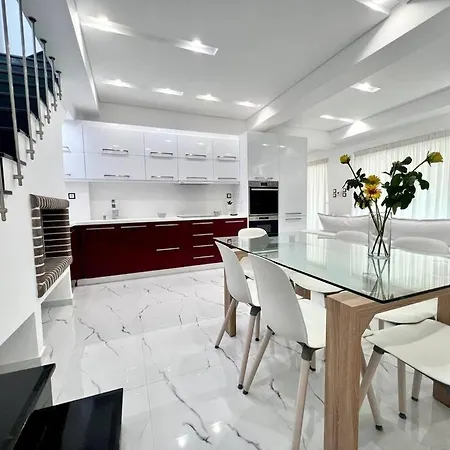 Apartment Evilion Maisonette In